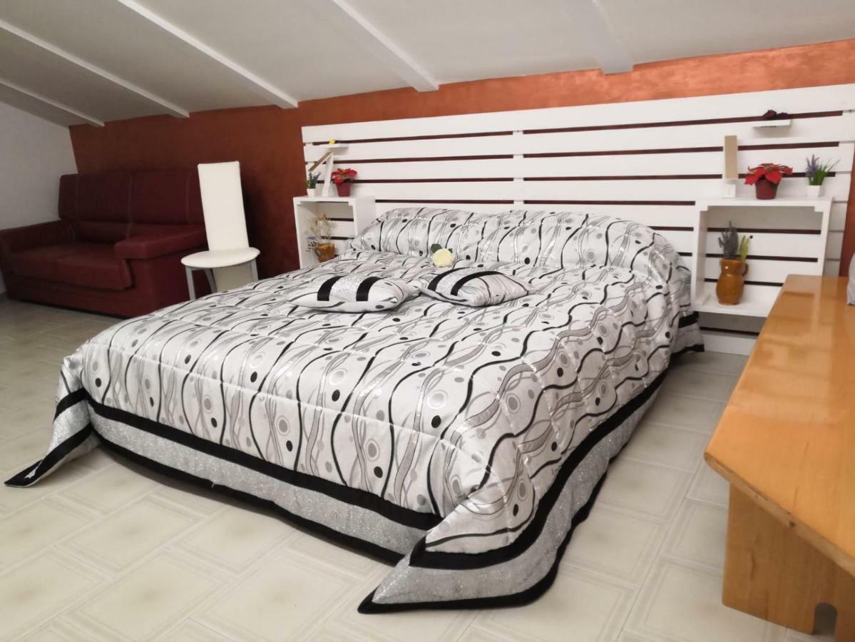 B&B La Camelia Сантерамо ин Коле Екстериор снимка